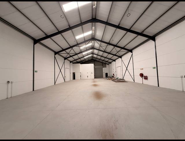 579M² WAREHOUSE FOR SALE IN FIRGROVE INDUSTRIAL ESTATE
